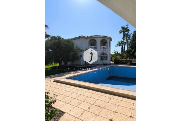 Tweedehands - Villa -
Torrevieja - La siesta