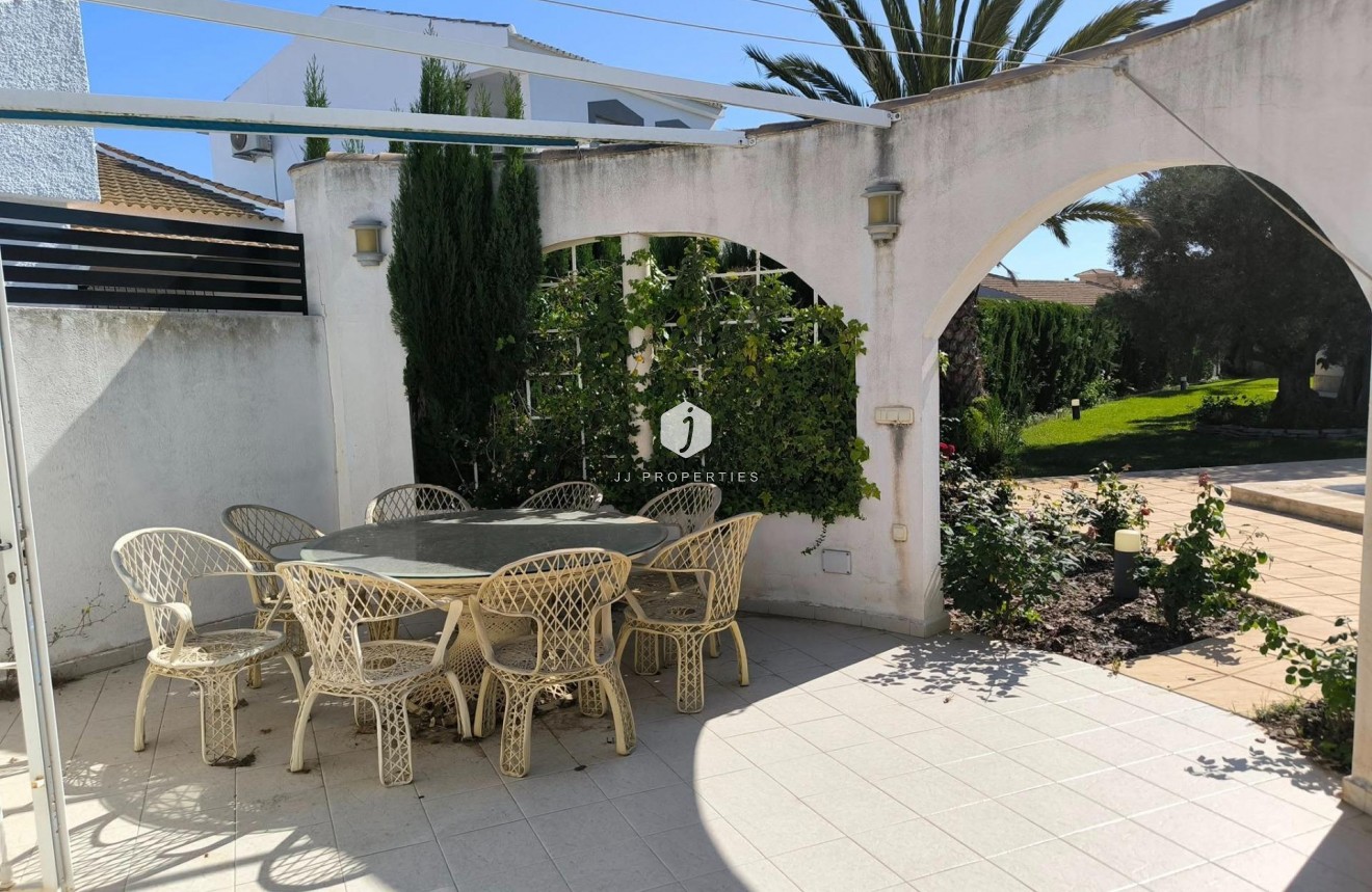 Tweedehands - Villa -
Torrevieja - La siesta