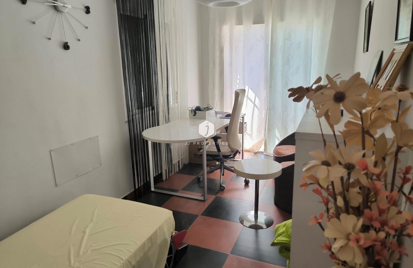 Tweedehands - Villa -
Torrevieja - La siesta