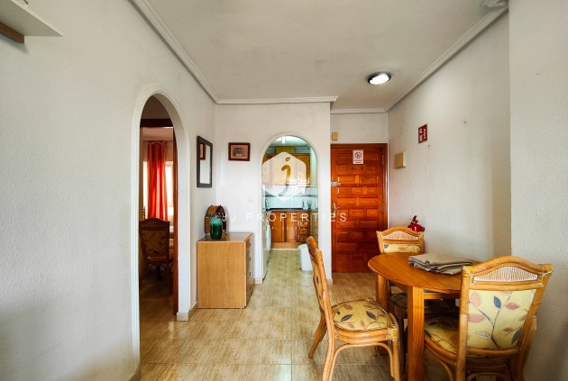 Tweedehands - Appartement / flat -
Torrevieja - Costa Blanca