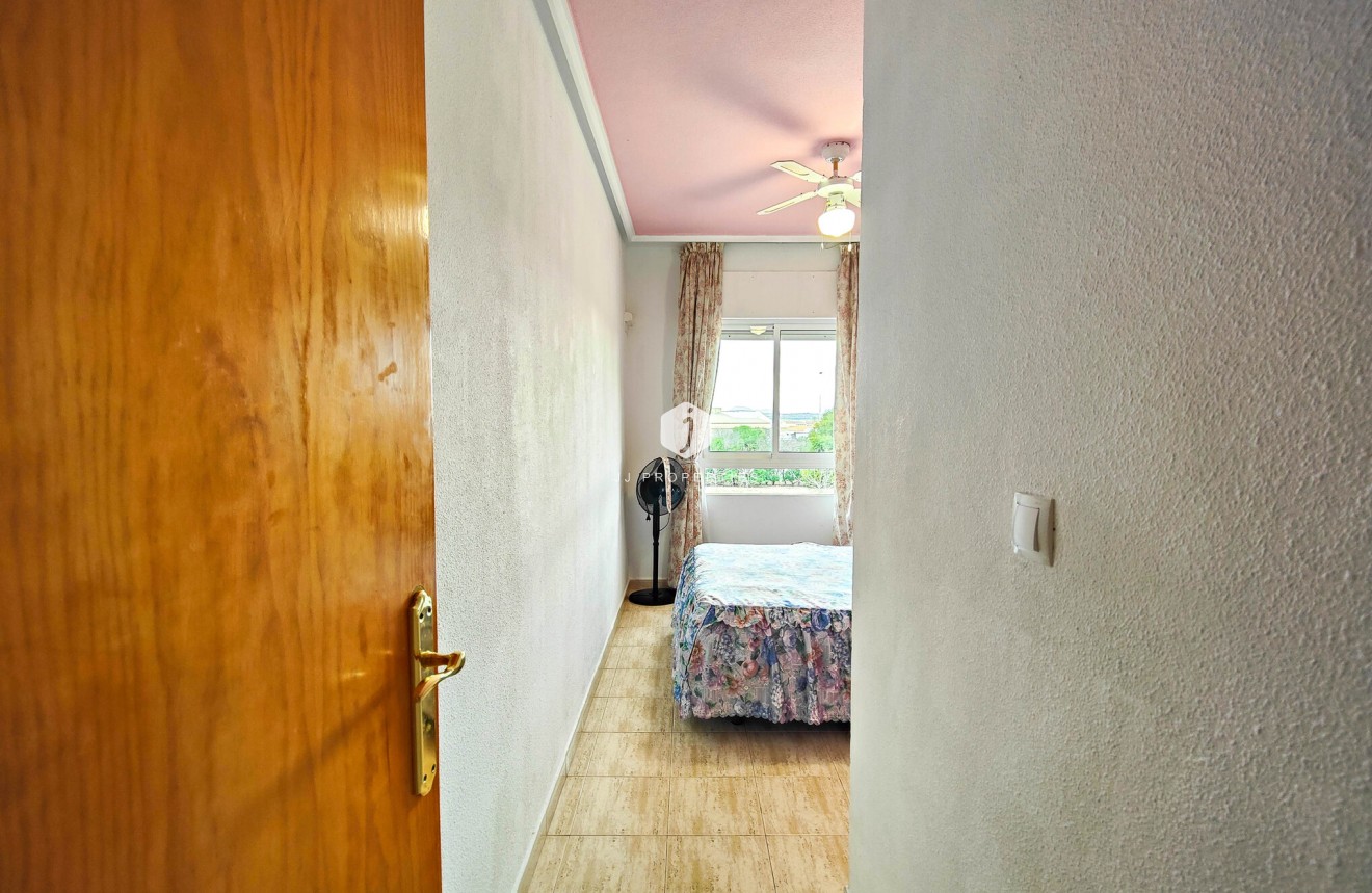 Tweedehands - Appartement / flat -
Torrevieja - Costa Blanca