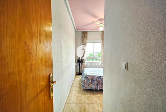 Tweedehands - Appartement / flat -
Torrevieja - Costa Blanca