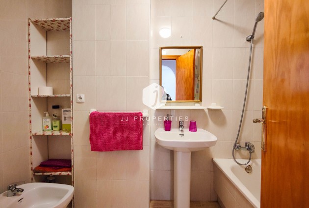 Tweedehands - Appartement / flat -
Torrevieja - Costa Blanca