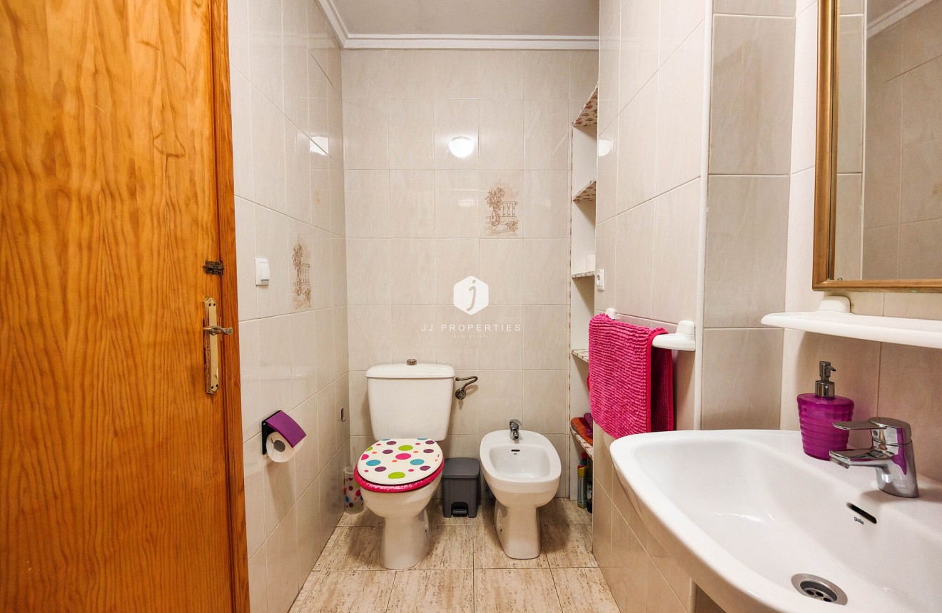 Tweedehands - Appartement / flat -
Torrevieja - Costa Blanca