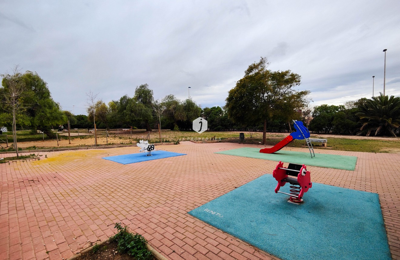 Tweedehands - Appartement / flat -
Torrevieja - Costa Blanca