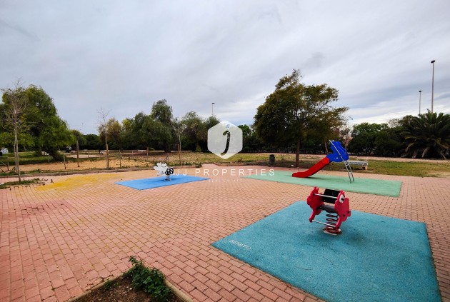 Tweedehands - Appartement / flat -
Torrevieja - Costa Blanca