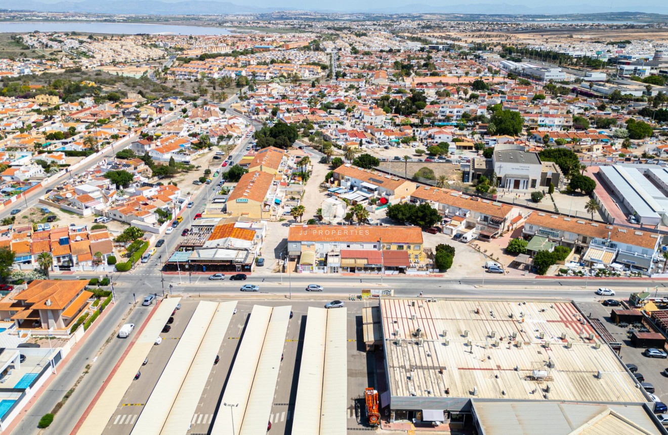 Tweedehands - Appartement / flat -
Torrevieja - Costa Blanca