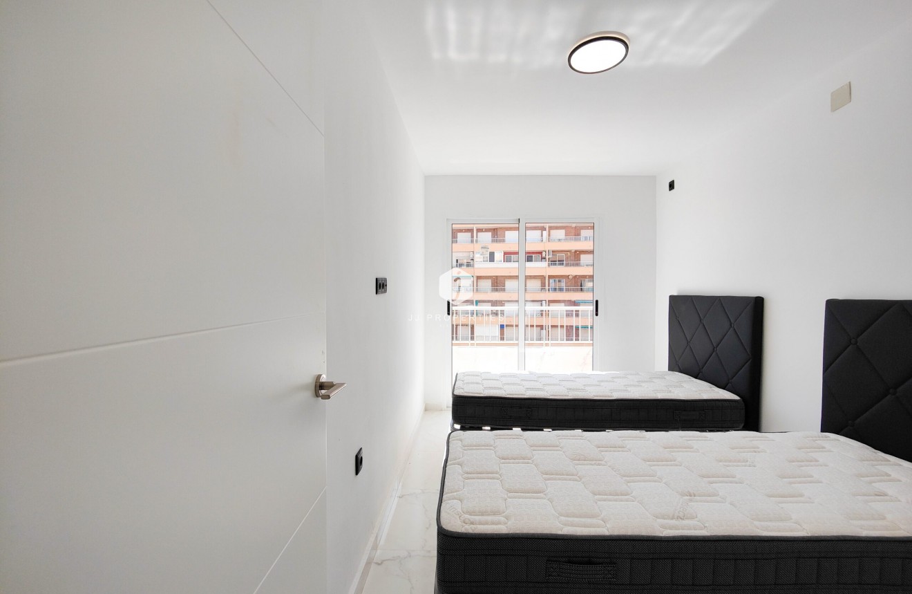 Tweedehands - Appartement / flat -
Orihuela Costa - Costa Blanca