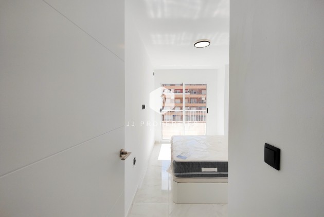 Tweedehands - Appartement / flat -
Orihuela Costa - Costa Blanca