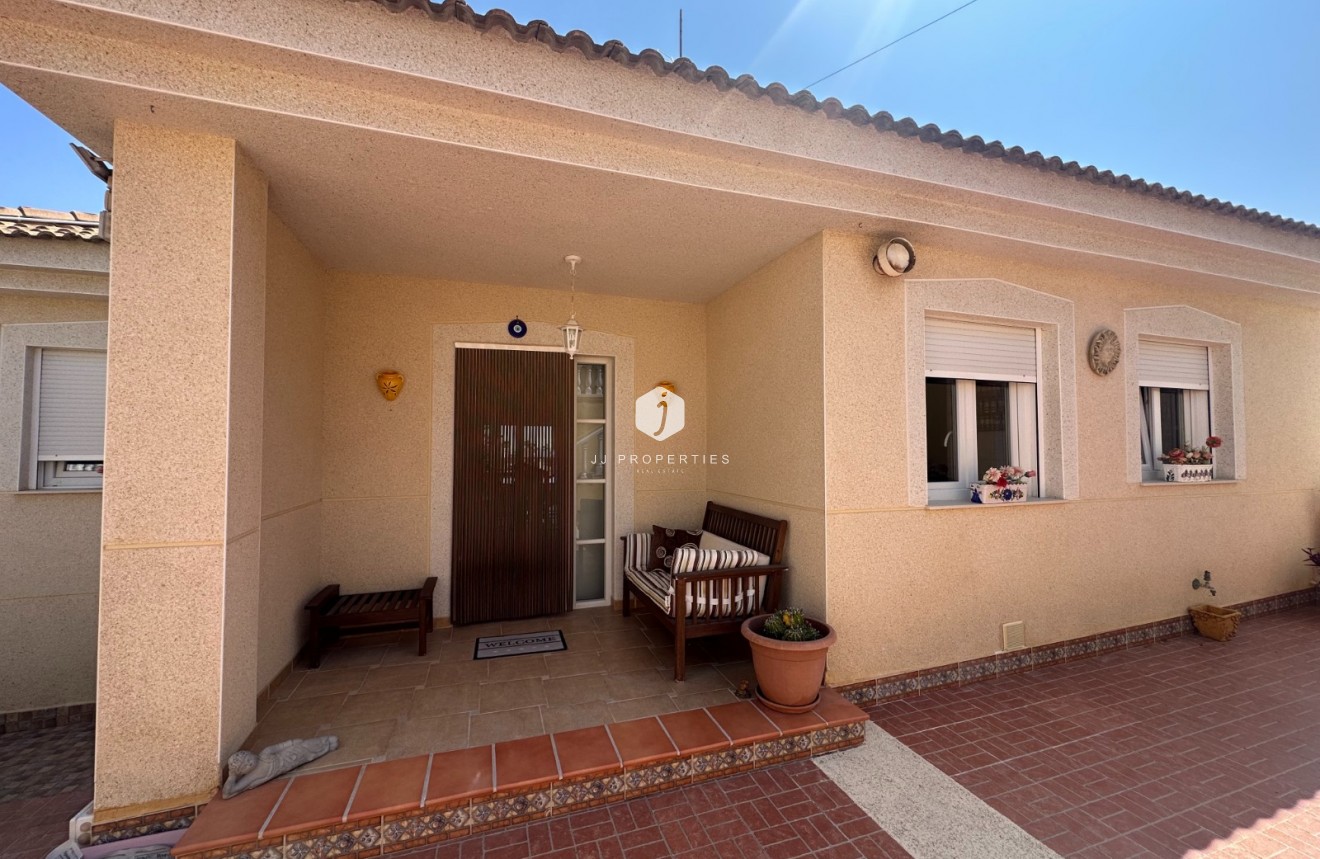 Tweedehands - Villa -
Algorfa - Inland