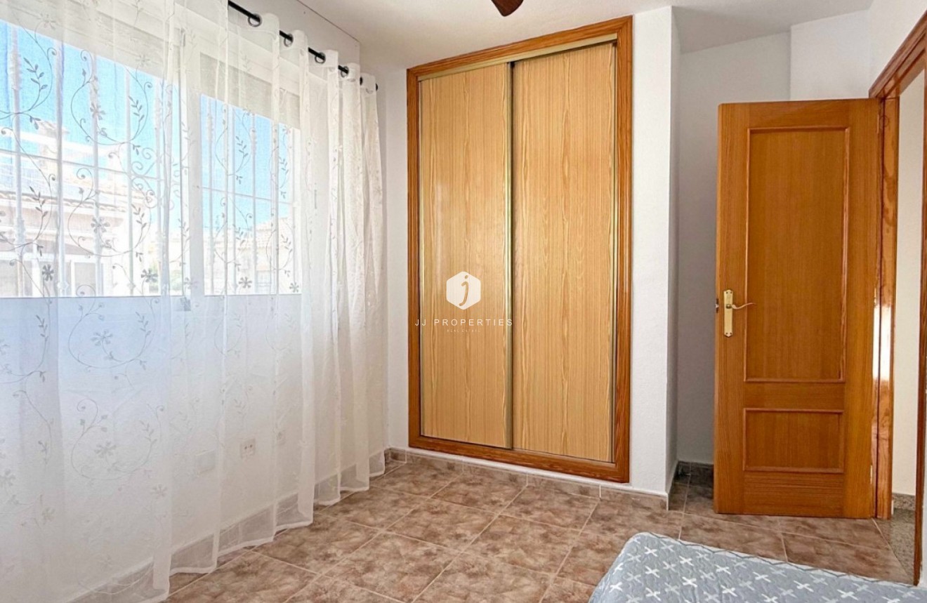 Tweedehands - Chalet -
Orihuela Costa - Costa Blanca