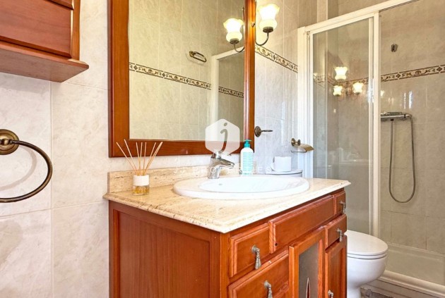 Tweedehands - Chalet -
Orihuela Costa - Costa Blanca