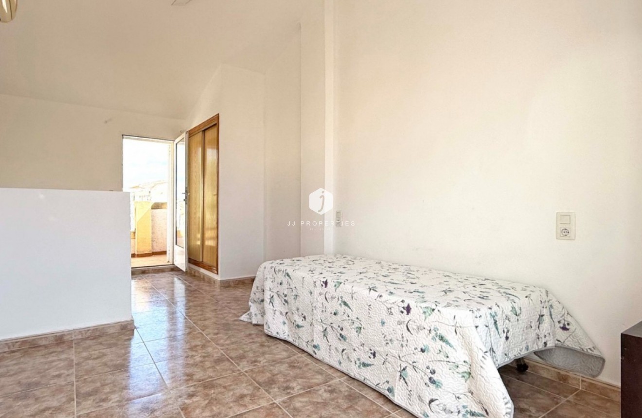 Tweedehands - Chalet -
Orihuela Costa - Costa Blanca