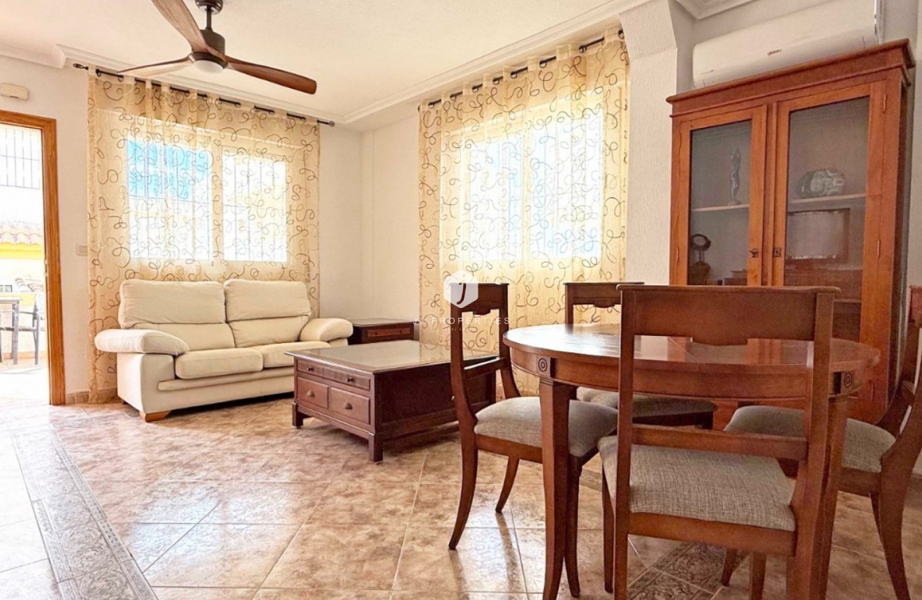 Tweedehands - Chalet -
Orihuela Costa - Costa Blanca