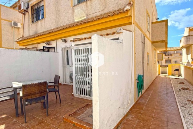 Tweedehands - Chalet -
Orihuela Costa - Costa Blanca