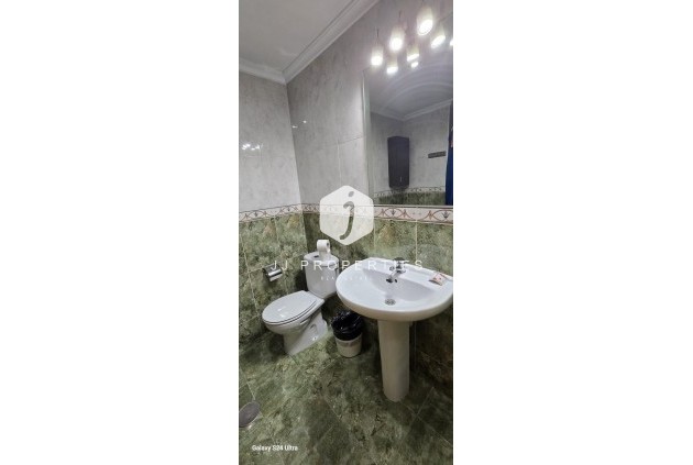 Z drugiej ręki - Mieszkanie w bloku -
Torrevieja