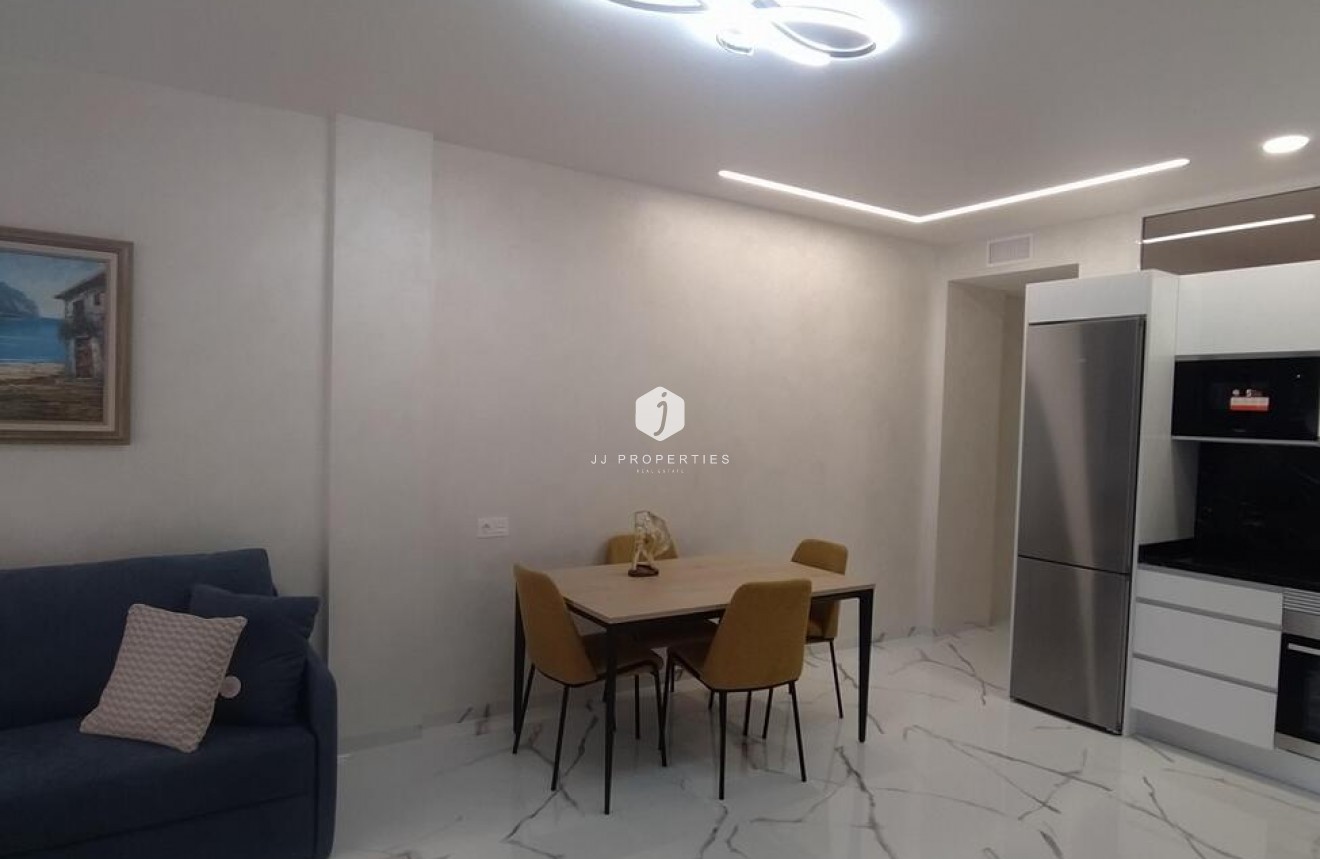 Tweedehands - Appartement / flat -
Torrevieja - Playa del Cura