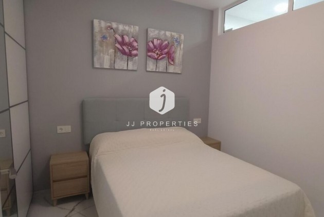 Tweedehands - Appartement / flat -
Torrevieja - Playa del Cura