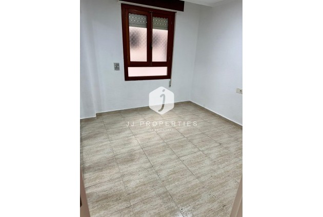 Tweedehands - Appartement / flat -
Torrevieja - El Acequión - Los Náufragos