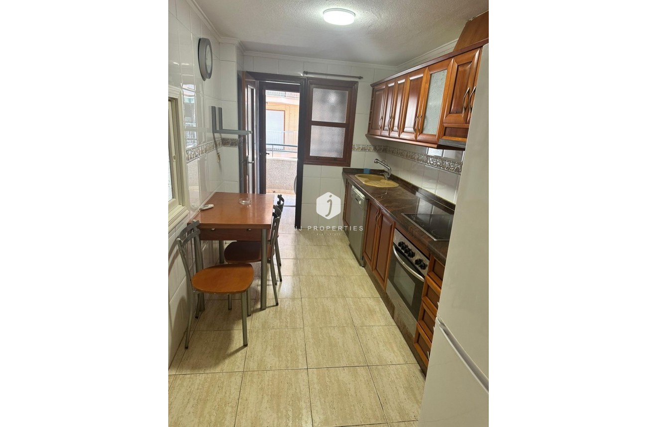 Tweedehands - Appartement / flat -
Torrevieja - El Acequión - Los Náufragos