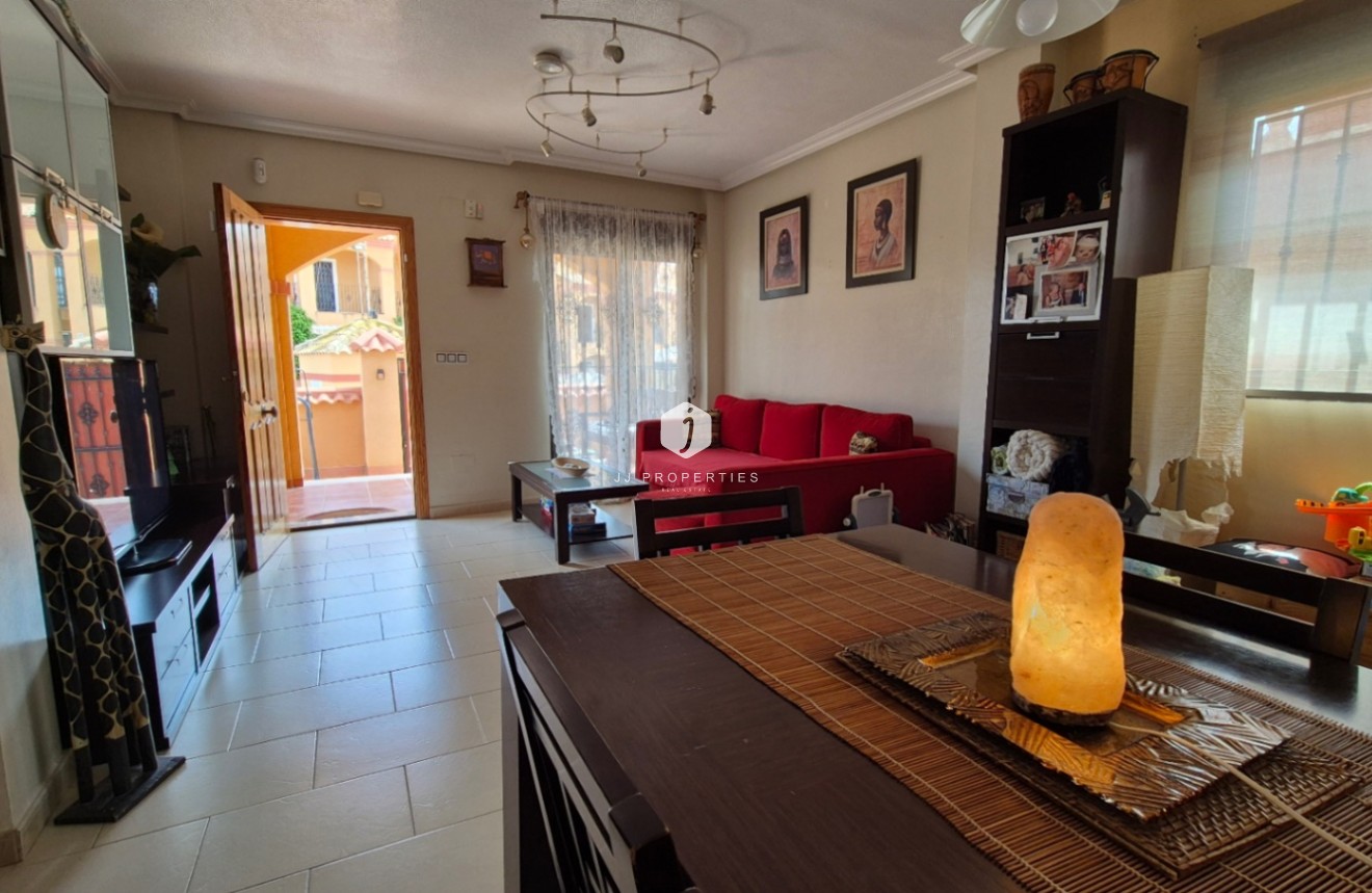 Tweedehands - Villa -
Torrevieja - Costa Blanca