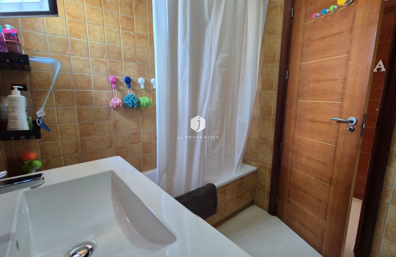 Tweedehands - Villa -
Torrevieja - Costa Blanca