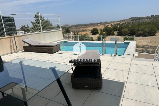 Tweedehands - Villa -
San Miguel de Salinas - Inland