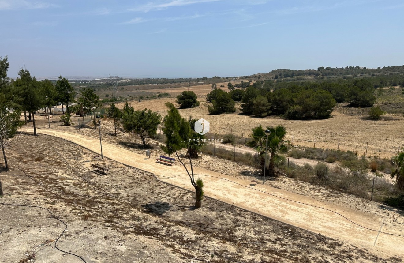 Tweedehands - Villa -
San Miguel de Salinas - Inland