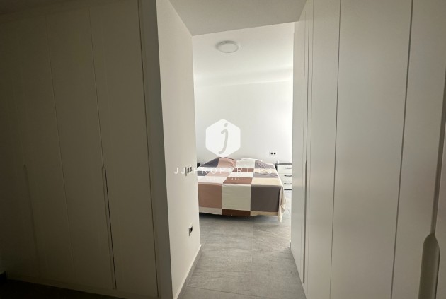 Tweedehands - Villa -
San Miguel de Salinas - Inland