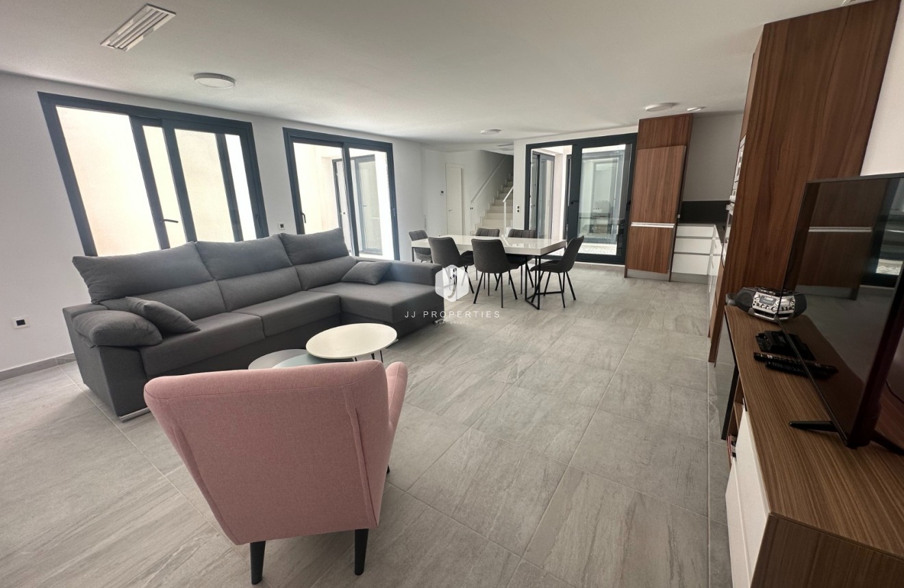 Tweedehands - Villa -
San Miguel de Salinas - Inland