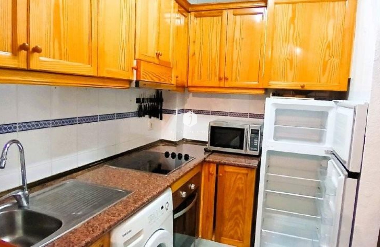 Tweedehands - Appartement / flat -
Torrevieja - Playa del Cura