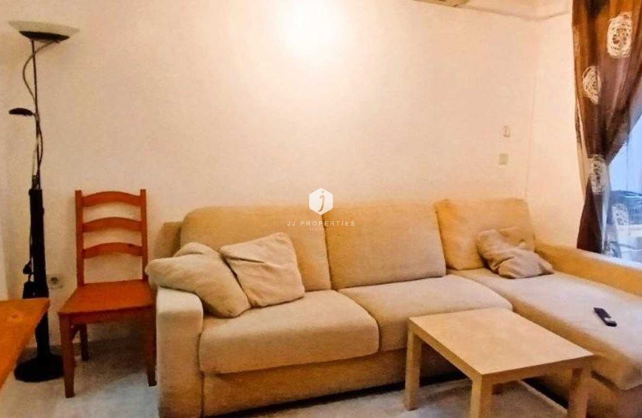 Tweedehands - Appartement / flat -
Torrevieja - Playa del Cura