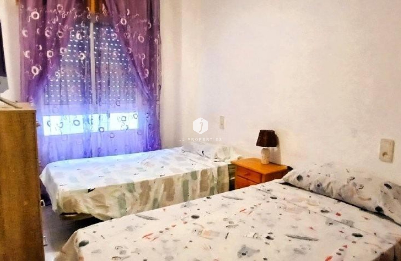 Tweedehands - Appartement / flat -
Torrevieja - Playa del Cura