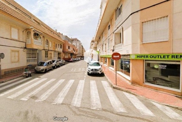 Tweedehands - Appartement / flat -
Torrevieja - Playa del Cura