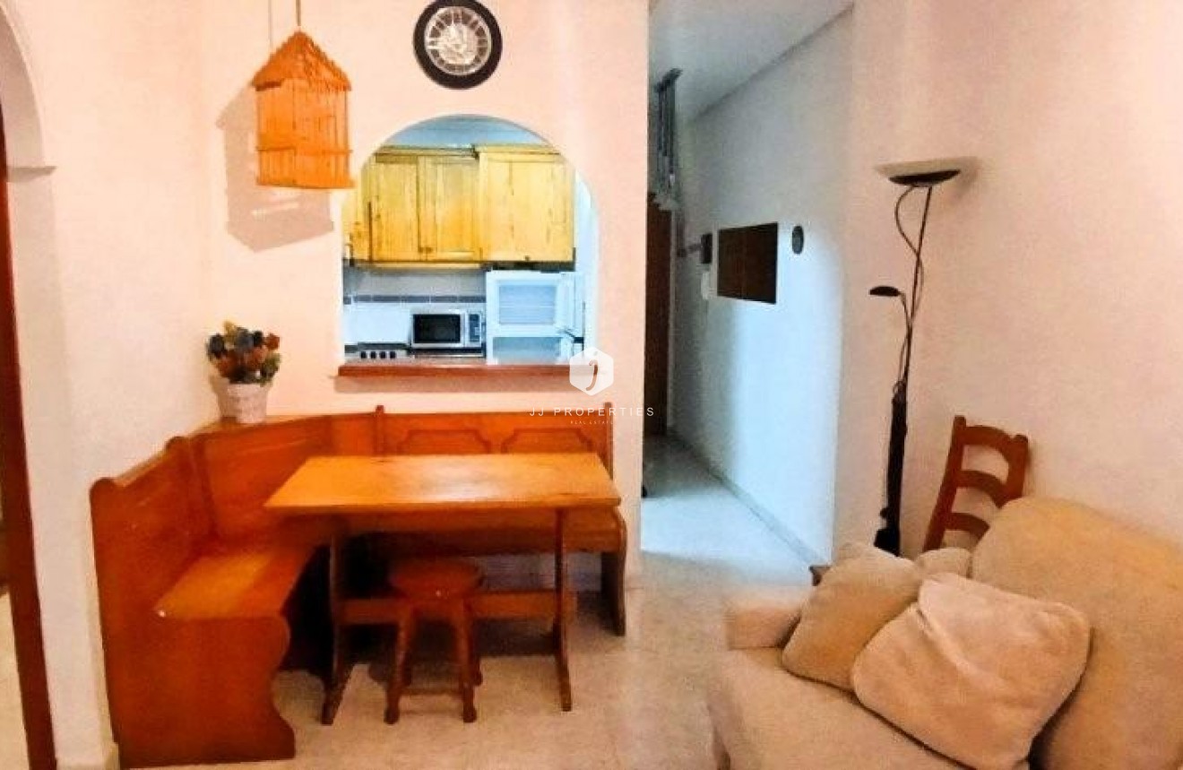 Tweedehands - Appartement / flat -
Torrevieja - Playa del Cura