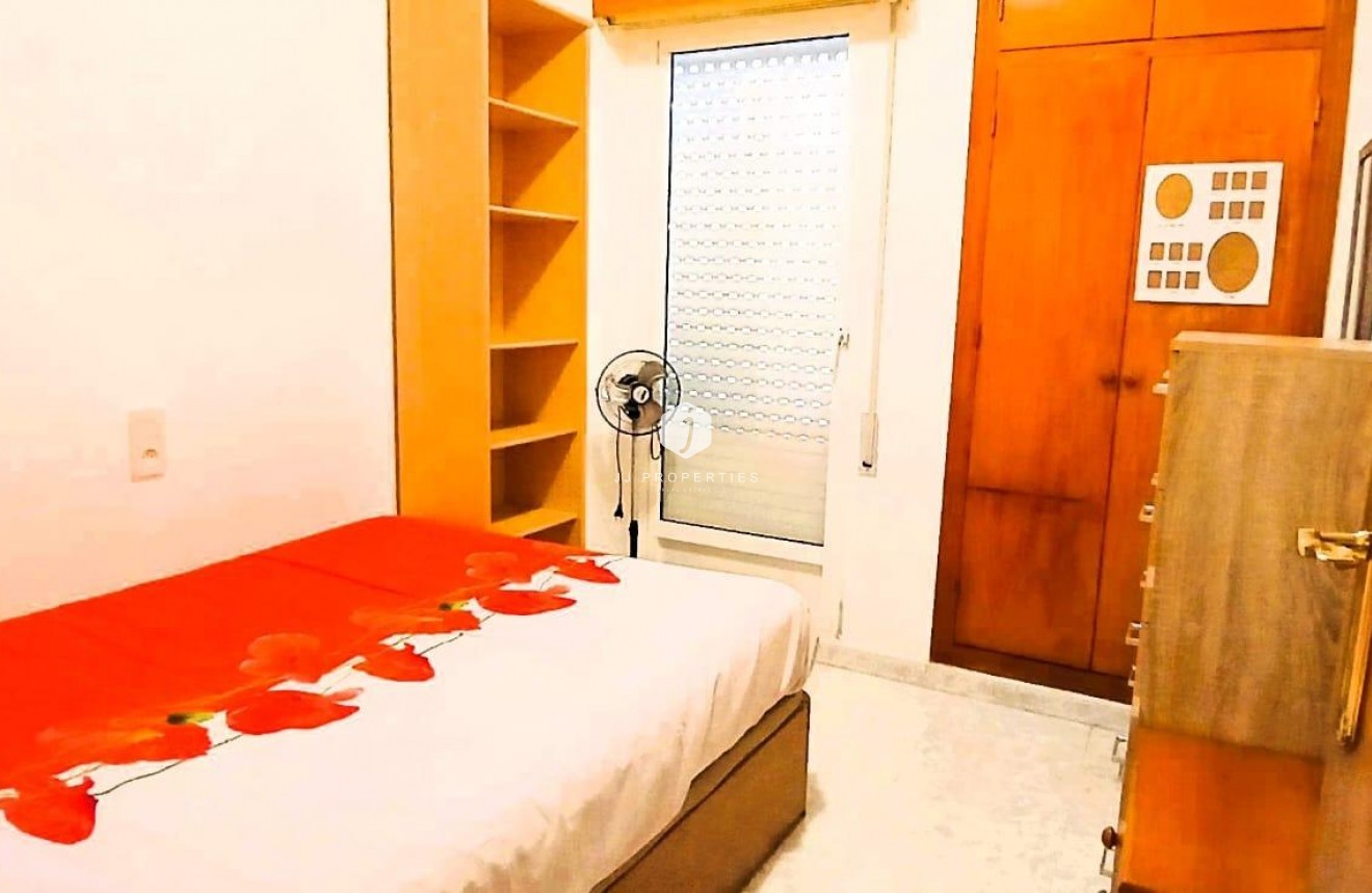 Tweedehands - Appartement / flat -
Torrevieja - Playa del Cura