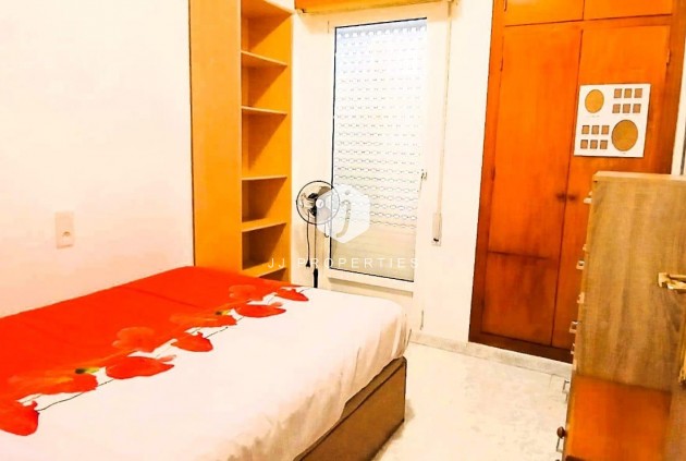 Tweedehands - Appartement / flat -
Torrevieja - Playa del Cura