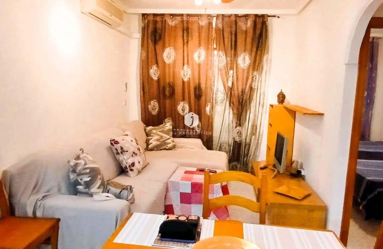 Tweedehands - Appartement / flat -
Torrevieja - Playa del Cura