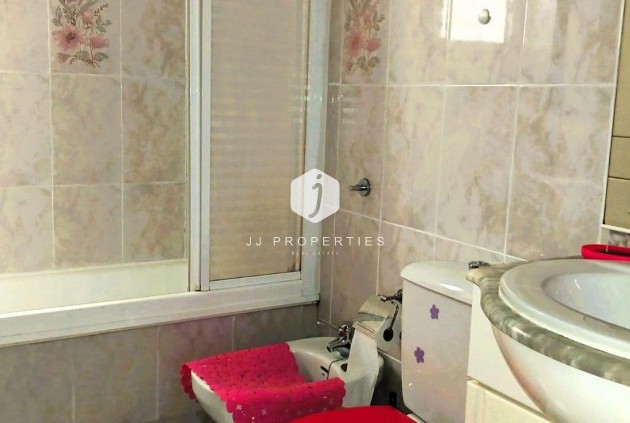 Tweedehands - Appartement / flat -
Torrevieja - Playa del Cura