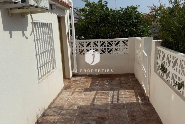 Tweedehands - Chalet -
Torrevieja - La Siesta - El Salado - Torreta