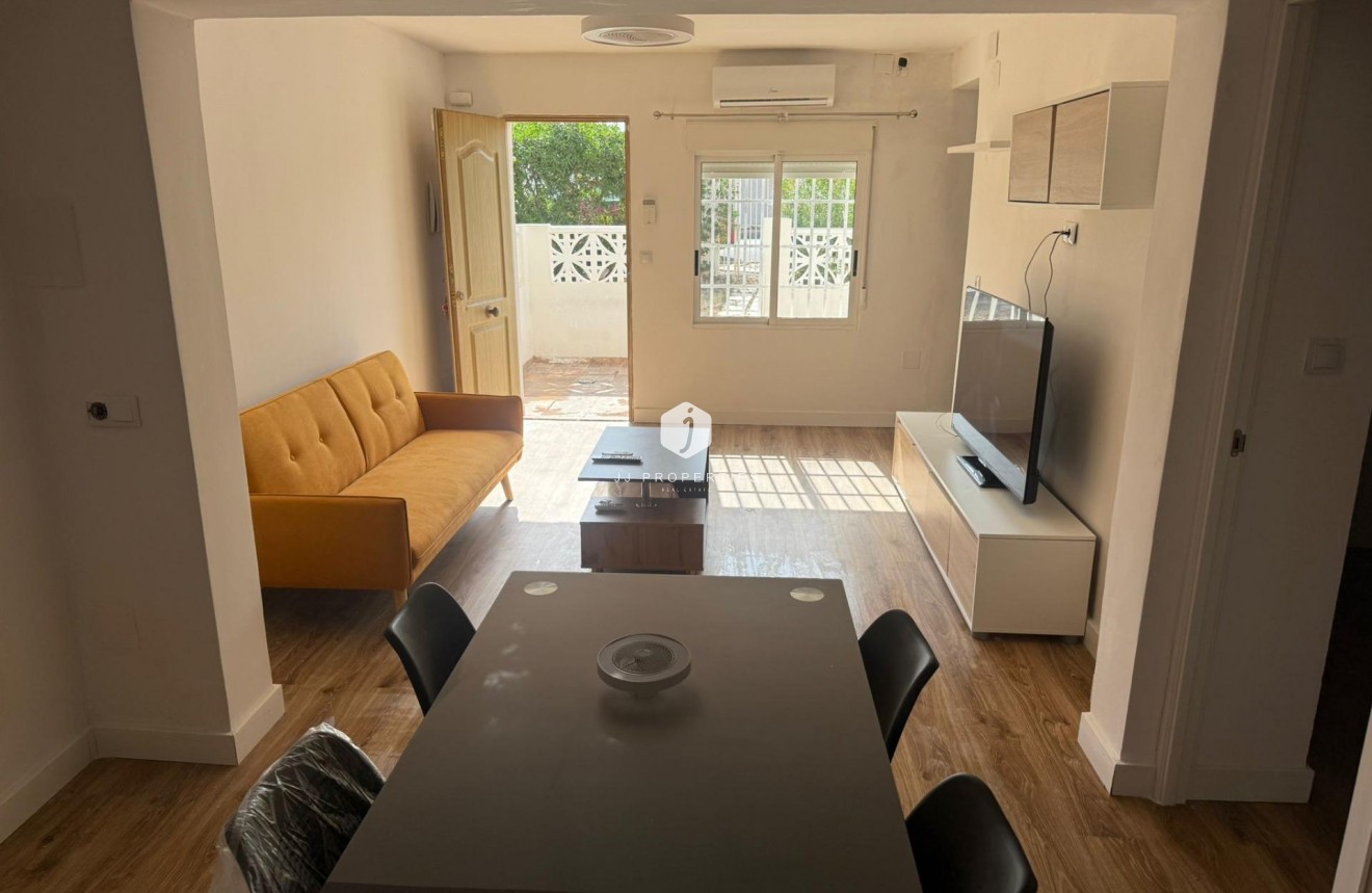 Tweedehands - Chalet -
Torrevieja - La Siesta - El Salado - Torreta