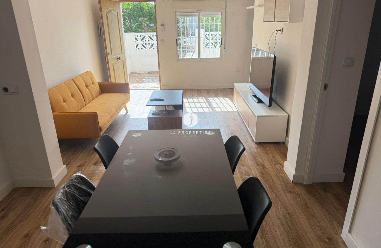 Tweedehands - Chalet -
Torrevieja - La Siesta - El Salado - Torreta