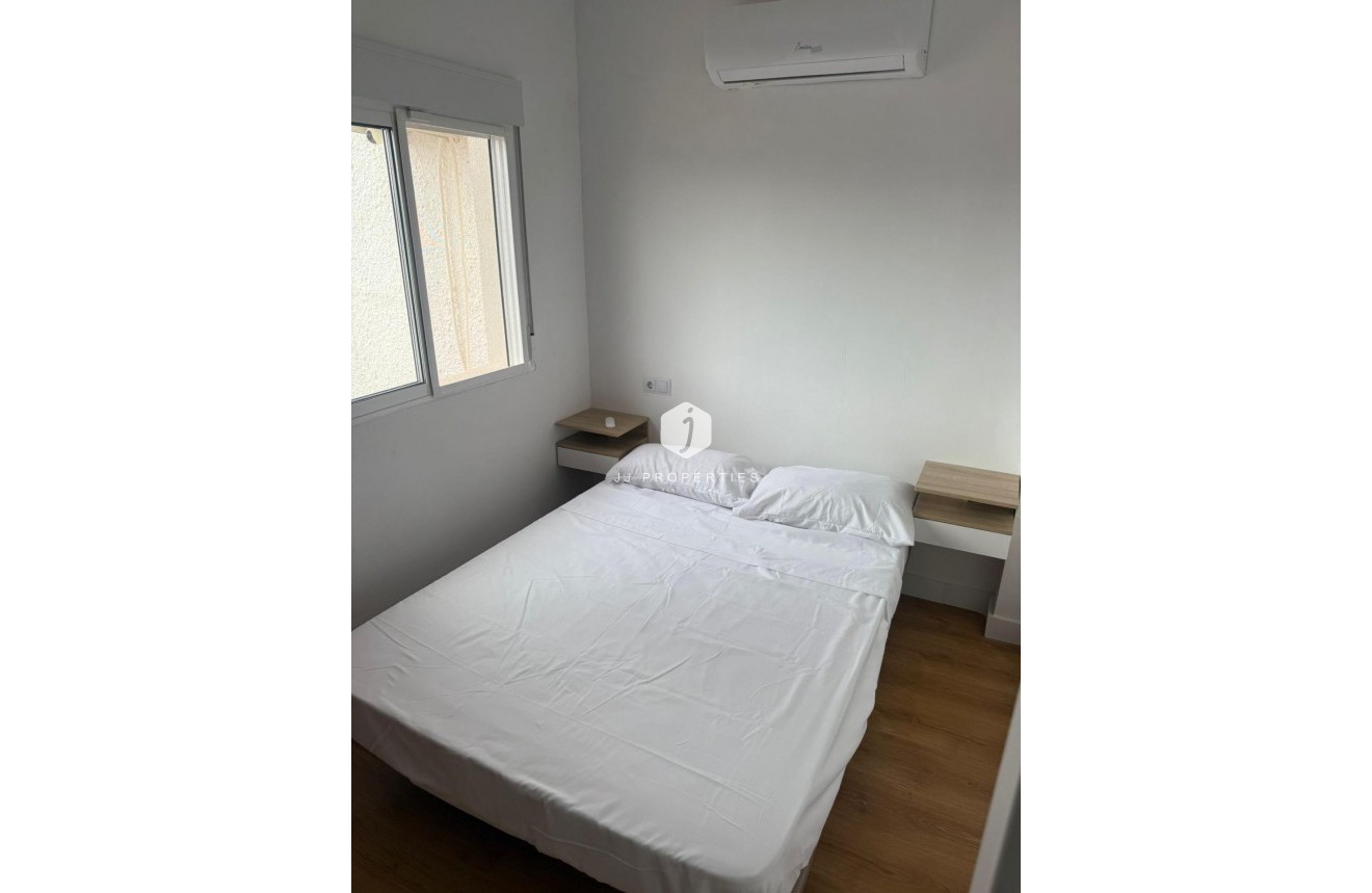 Tweedehands - Chalet -
Torrevieja - La Siesta - El Salado - Torreta