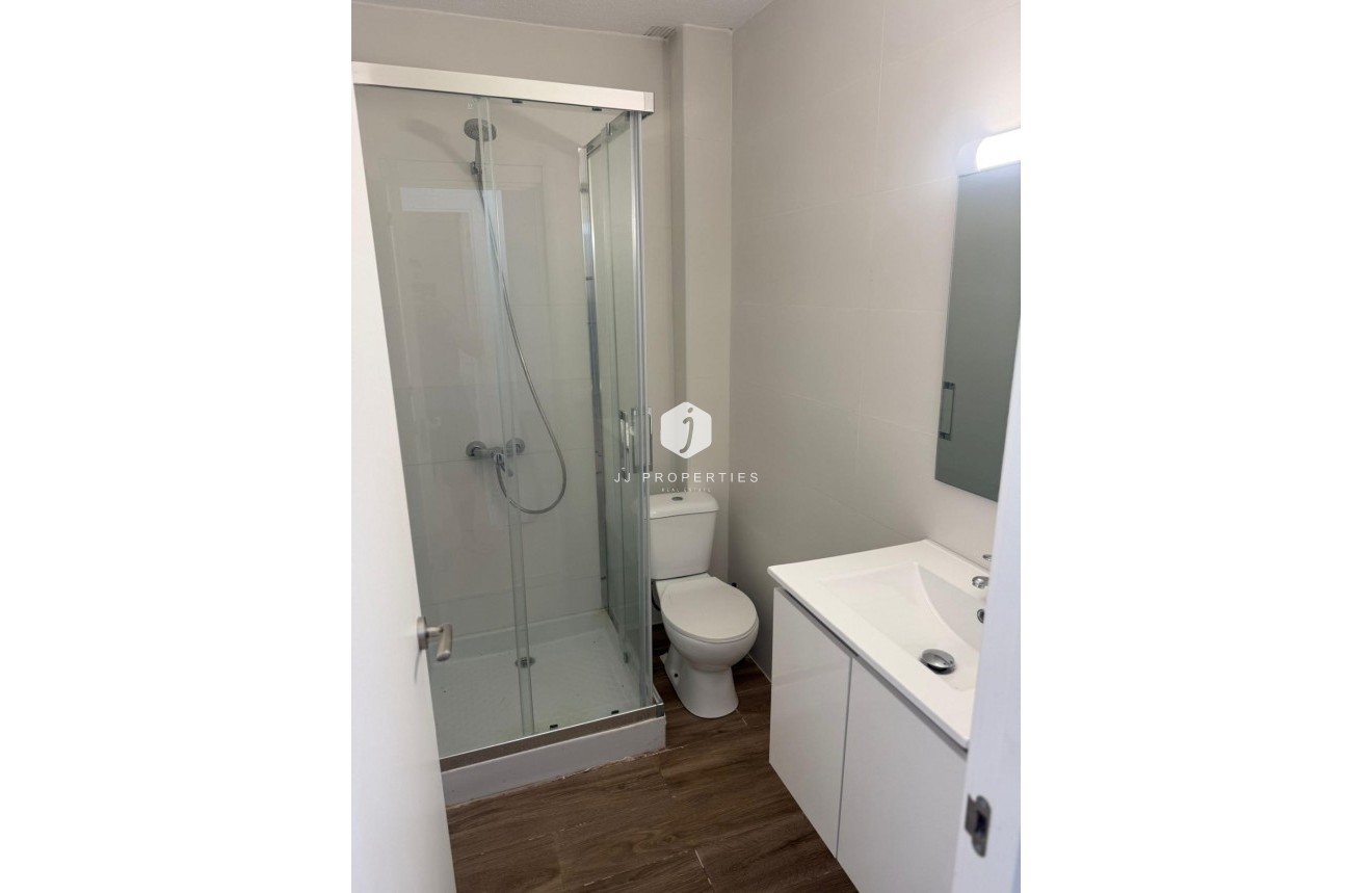 Tweedehands - Chalet -
Torrevieja - La Siesta - El Salado - Torreta