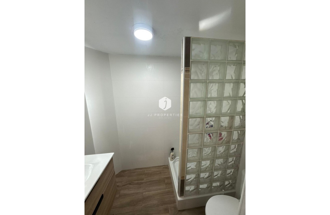 Tweedehands - Chalet -
Torrevieja - La Siesta - El Salado - Torreta