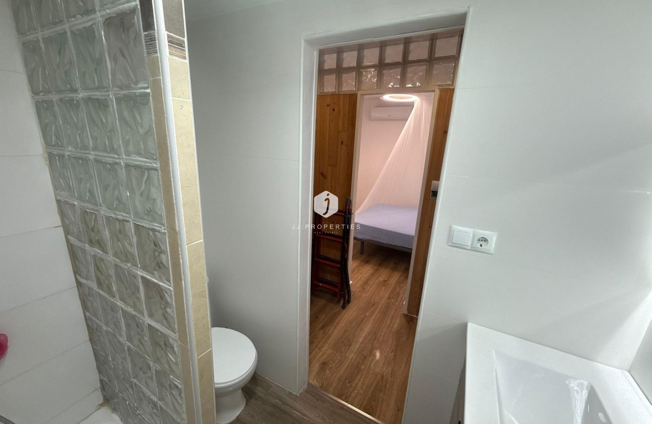 Tweedehands - Chalet -
Torrevieja - La Siesta - El Salado - Torreta