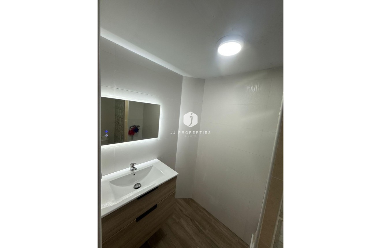 Tweedehands - Chalet -
Torrevieja - La Siesta - El Salado - Torreta