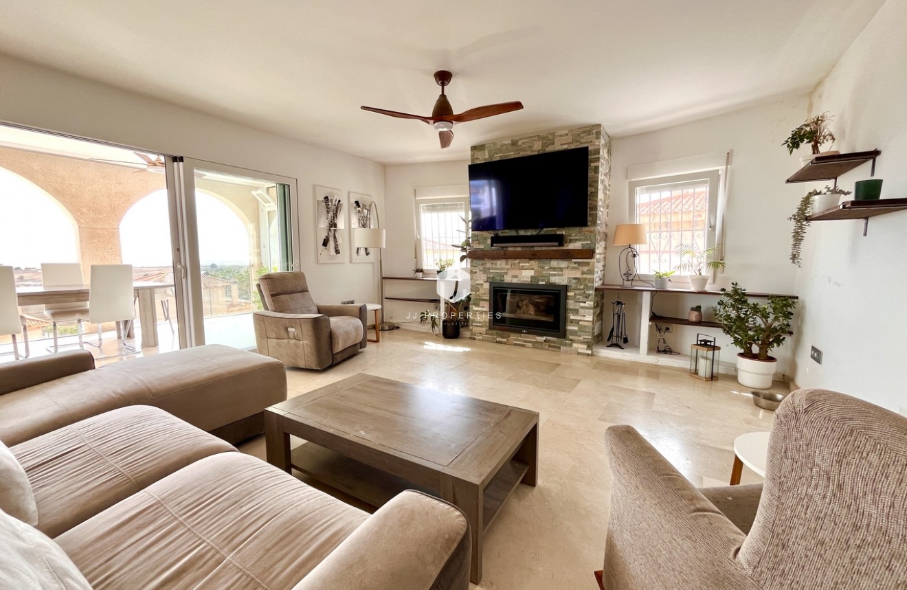 Tweedehands - Villa -
San Miguel de Salinas - Inland