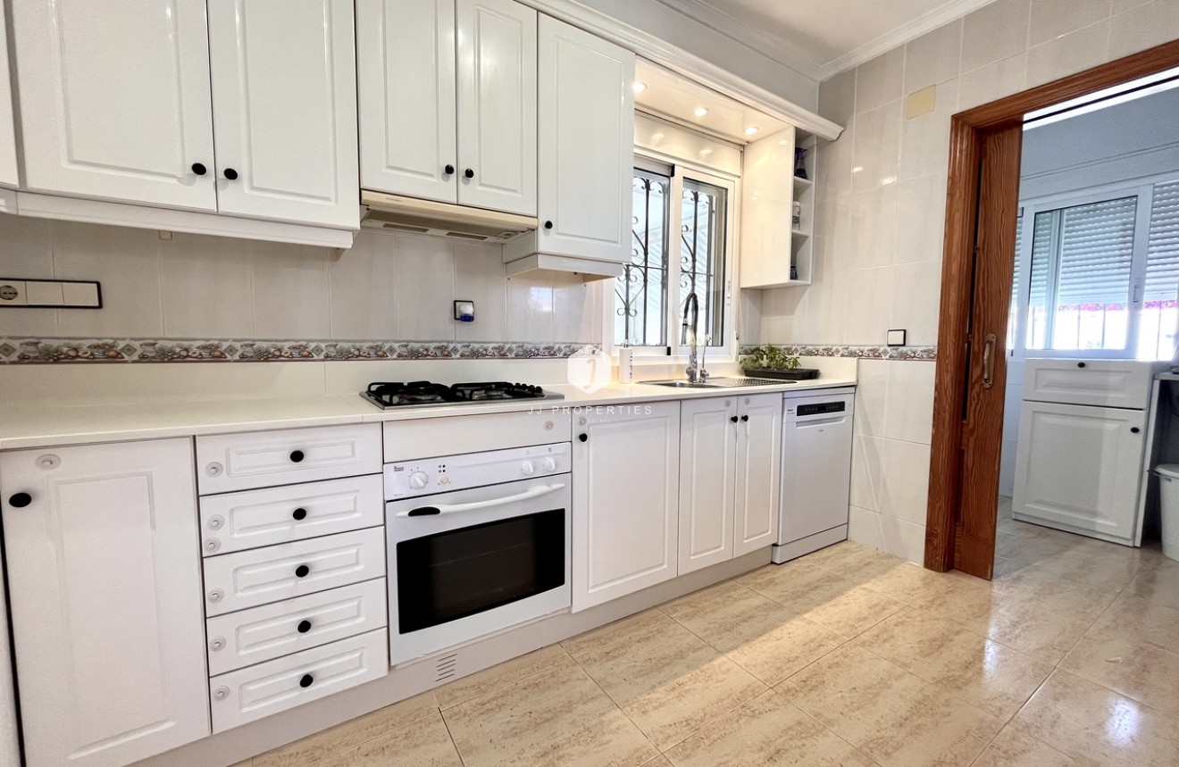 Tweedehands - Villa -
San Miguel de Salinas - Inland