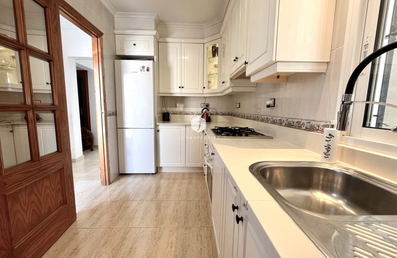 Tweedehands - Villa -
San Miguel de Salinas - Inland